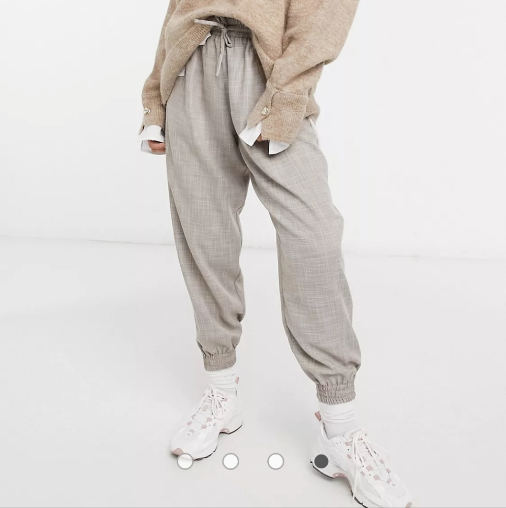 COPY - ASOS DESIGN Petite textured suit jogger